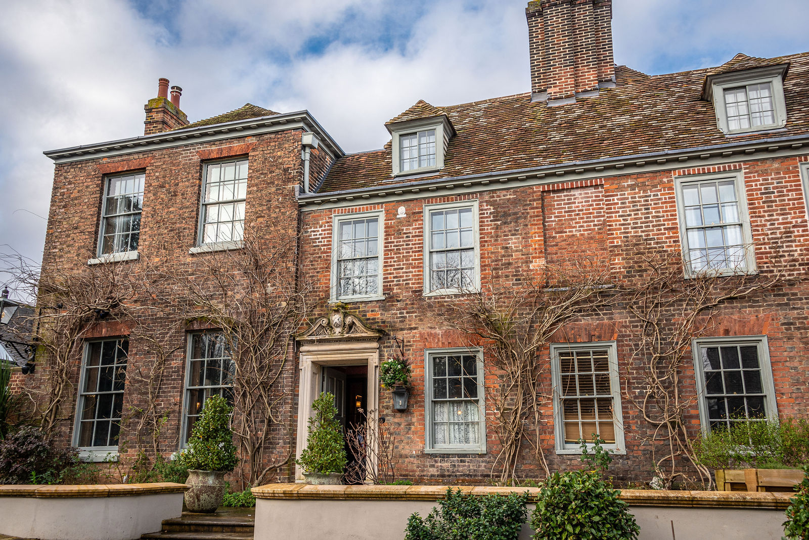 The Vines of Rochester wedding venue photography in Kent